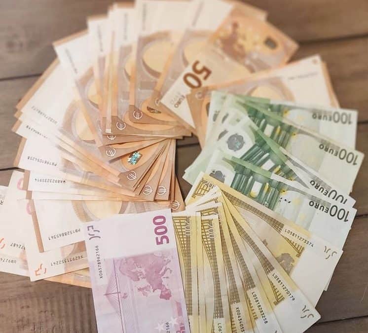Miljonääriksi 50 vuodessa 200 eurolla kuukaudessa?!